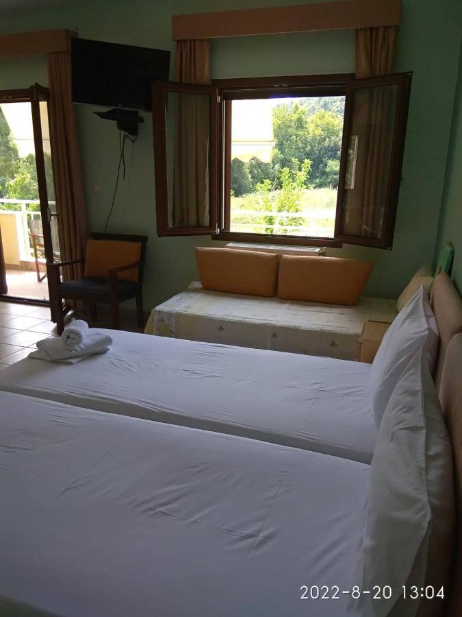 Roula Rooms Stratoni Exterior foto