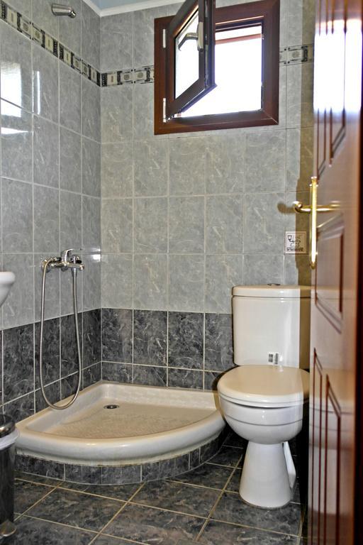 Roula Rooms Stratoni Exterior foto