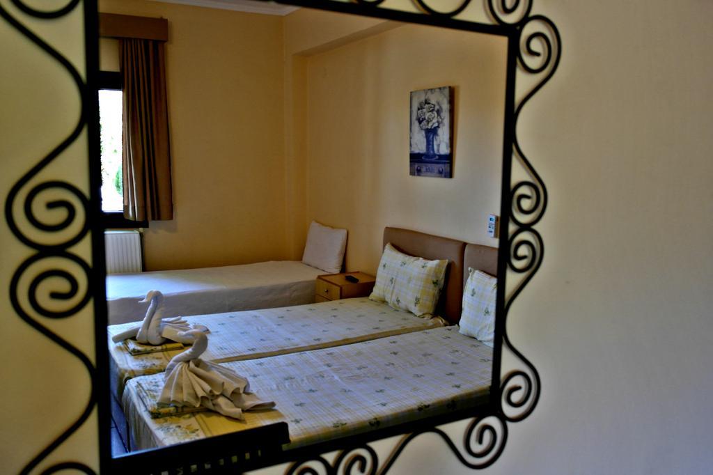 Roula Rooms Stratoni Exterior foto