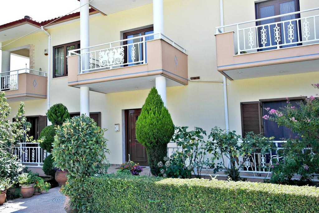 Roula Rooms Stratoni Exterior foto